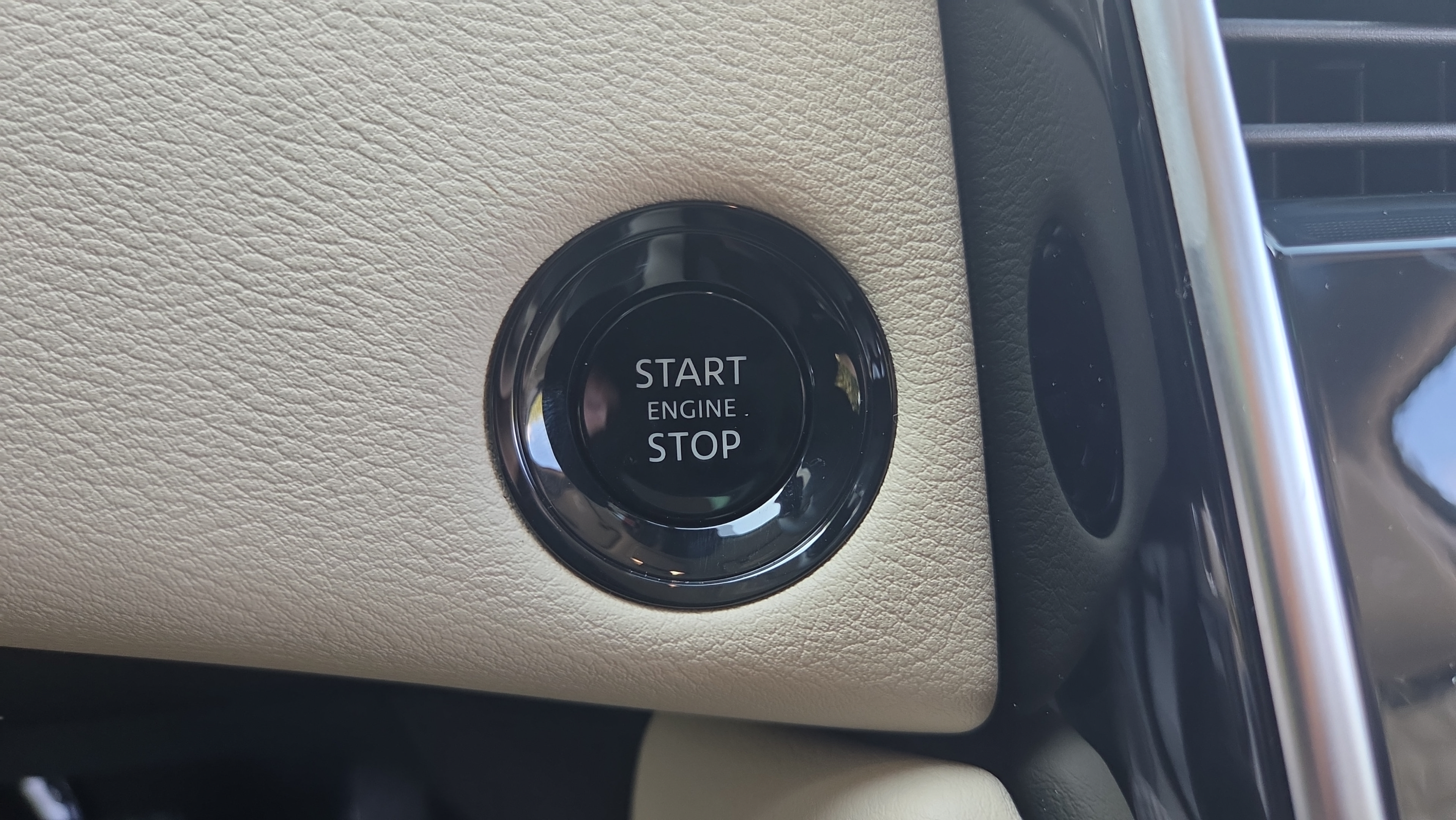 New 2026 Nissan Armada Platinum RWD image 27