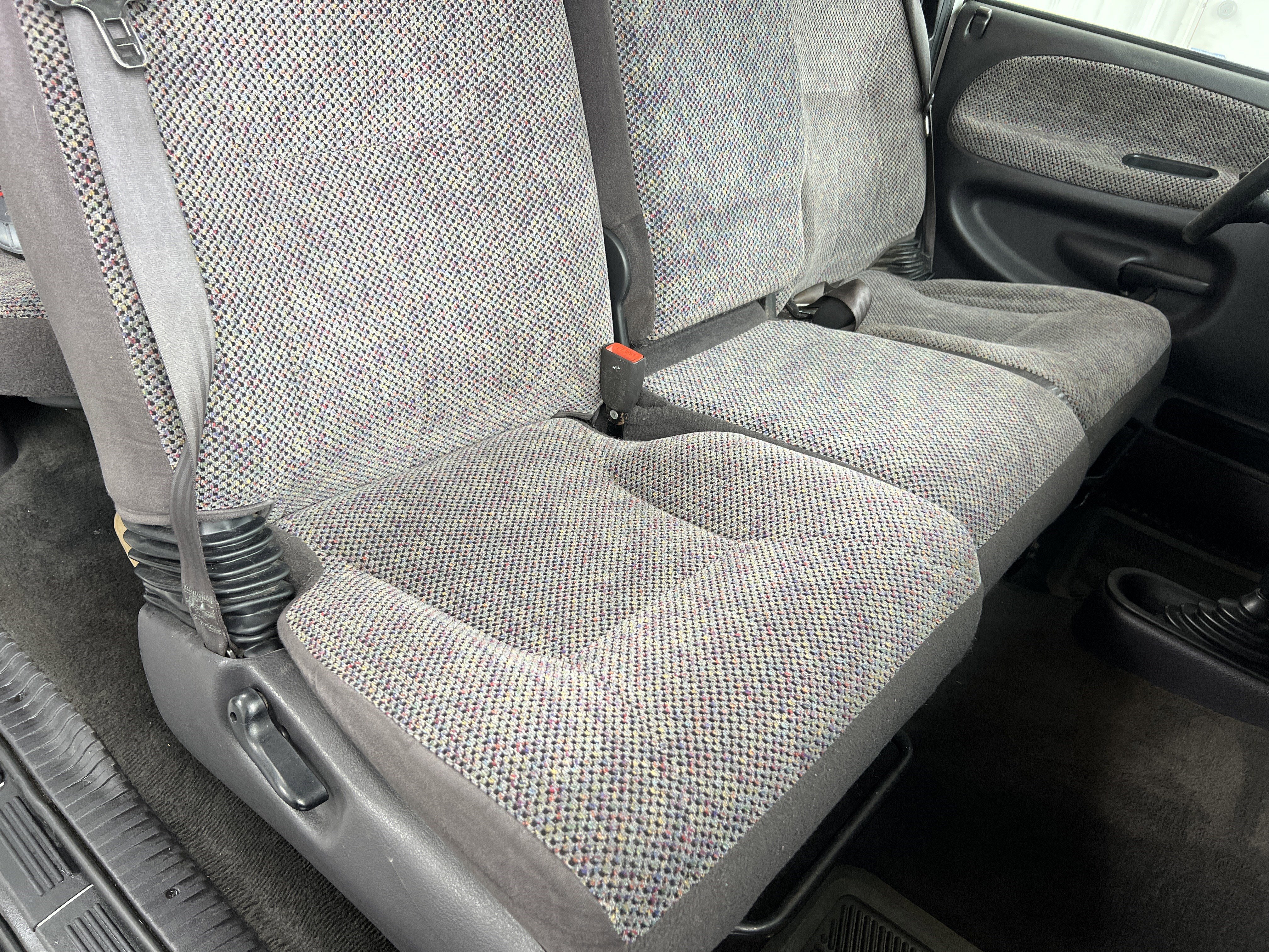 Used 2001 Dodge Ram 2500 Truck ST image 19