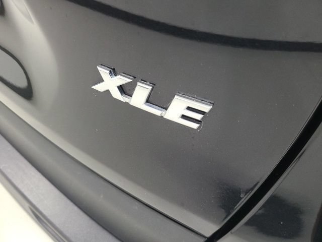Used 2024 Toyota RAV4 XLE FWD image 8