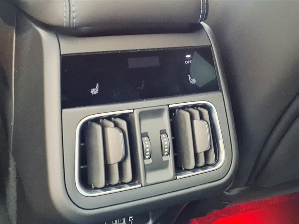 New 2026 Maserati Grecale Modena image 14