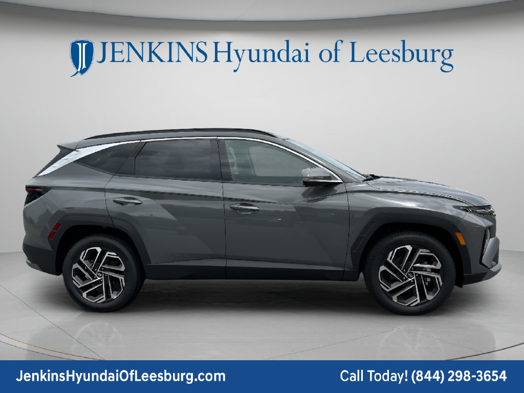 New 2026 Hyundai Tucson Limited FWD image 3