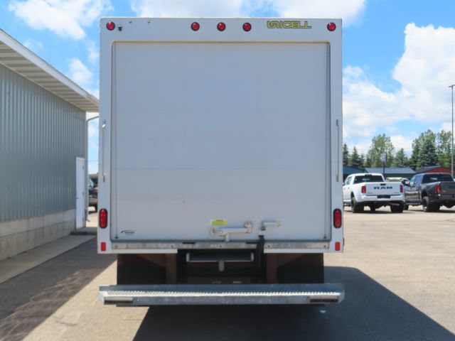 Used 2024 Ford E-450 and Econoline 450 Super Duty RWD image 9