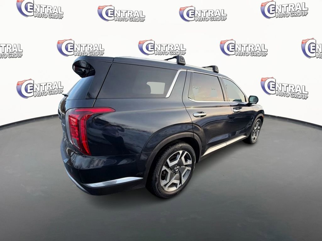 Used 2023 Hyundai Palisade Limited image 5