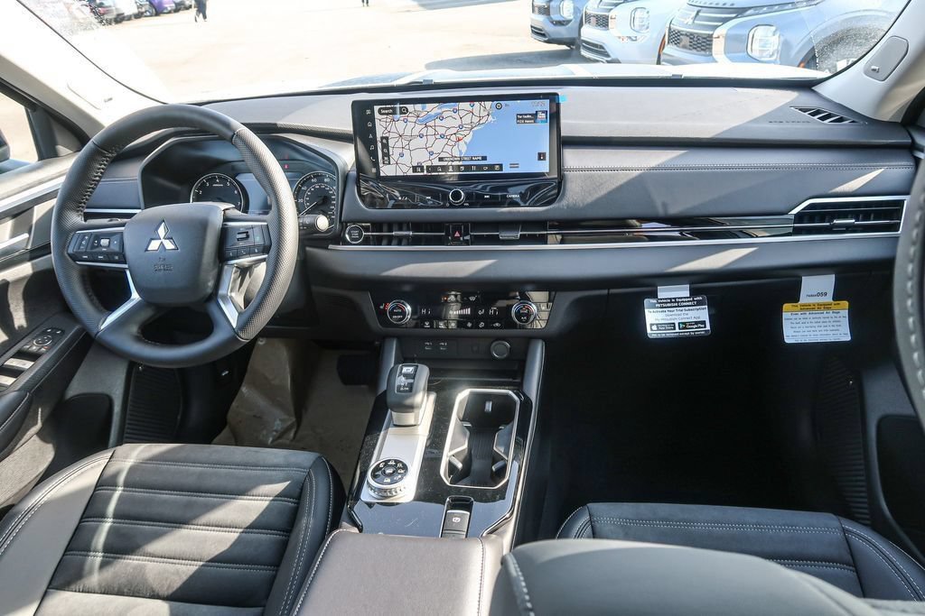New 2026 Mitsubishi Outlander AWD image 18