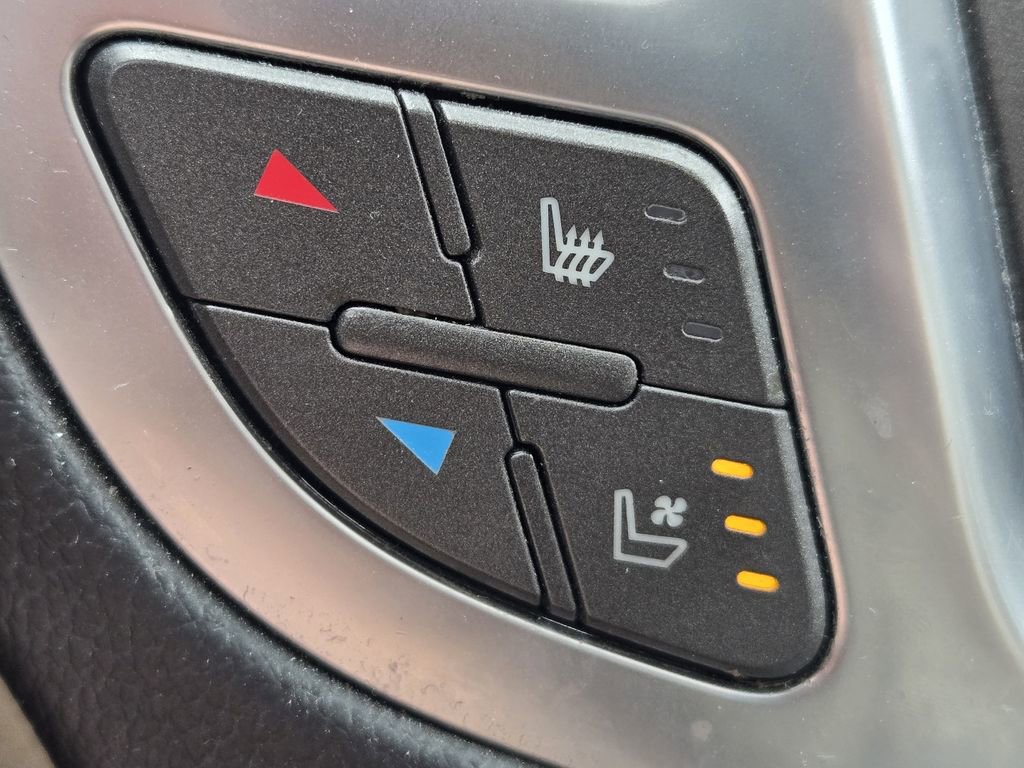 Used 2012 Cadillac SRX Premium w/ LPO, Protection Package AWD/4WD image 7