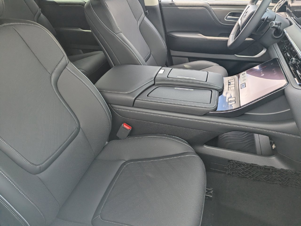 New 2027 INFINITI QX80 Luxe RWD image 31