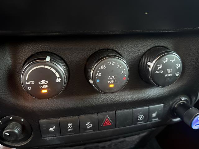 Used 2018 Jeep Wrangler Unlimited Sahara image 18