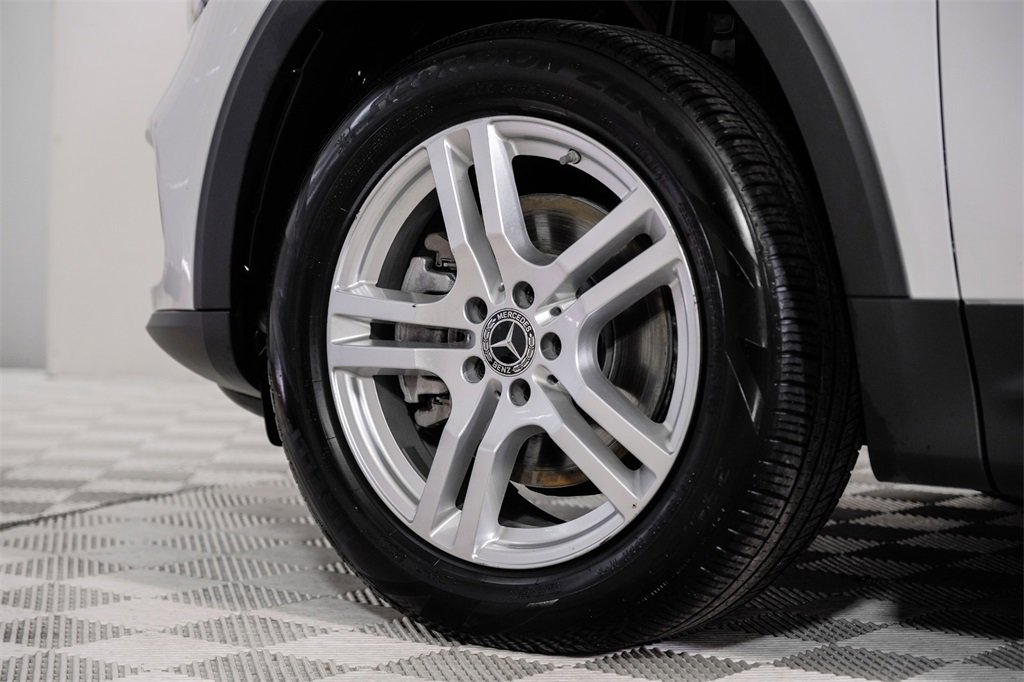 Used 2020 Mercedes-Benz GLB 250 w/ Premium Package image 58