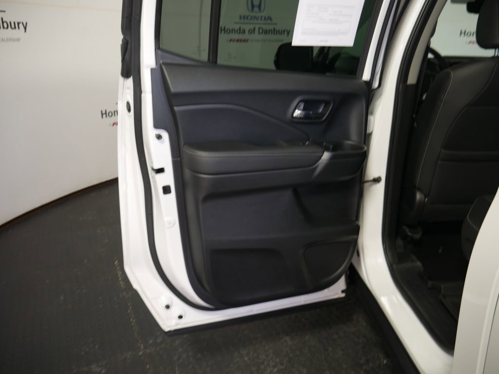 Certified 2023 Honda Ridgeline RTL image 9
