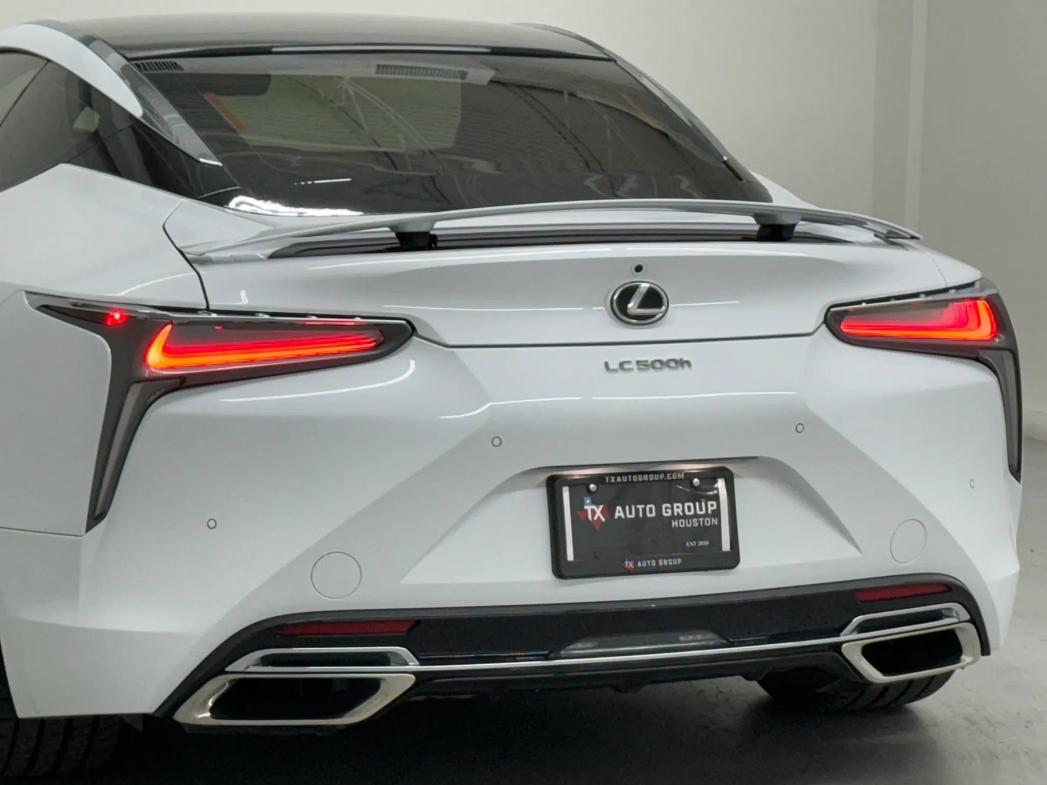 Used 2023 Lexus LC 500h w/ Dynamic Handling Package RWD image 80