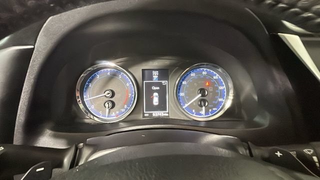 Used 2018 Toyota Corolla XSE FWD image 17