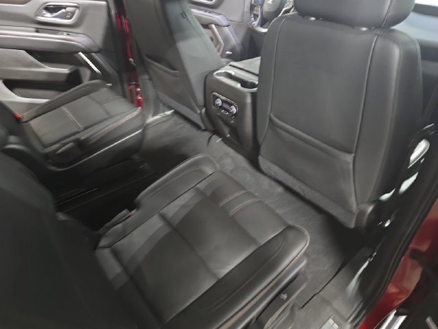 Used 2021 Chevrolet Suburban RST w/ Luxury Package AWD/4WD image 15