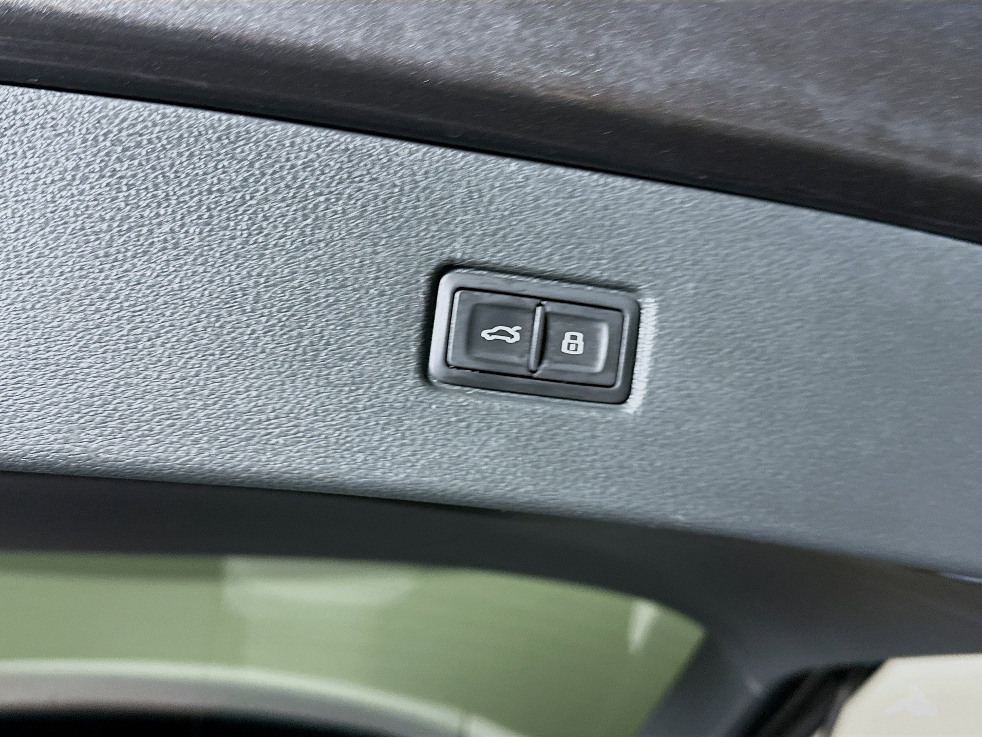 Used 2018 Audi Q7 3.0T Prestige w/ Prestige Package image 32