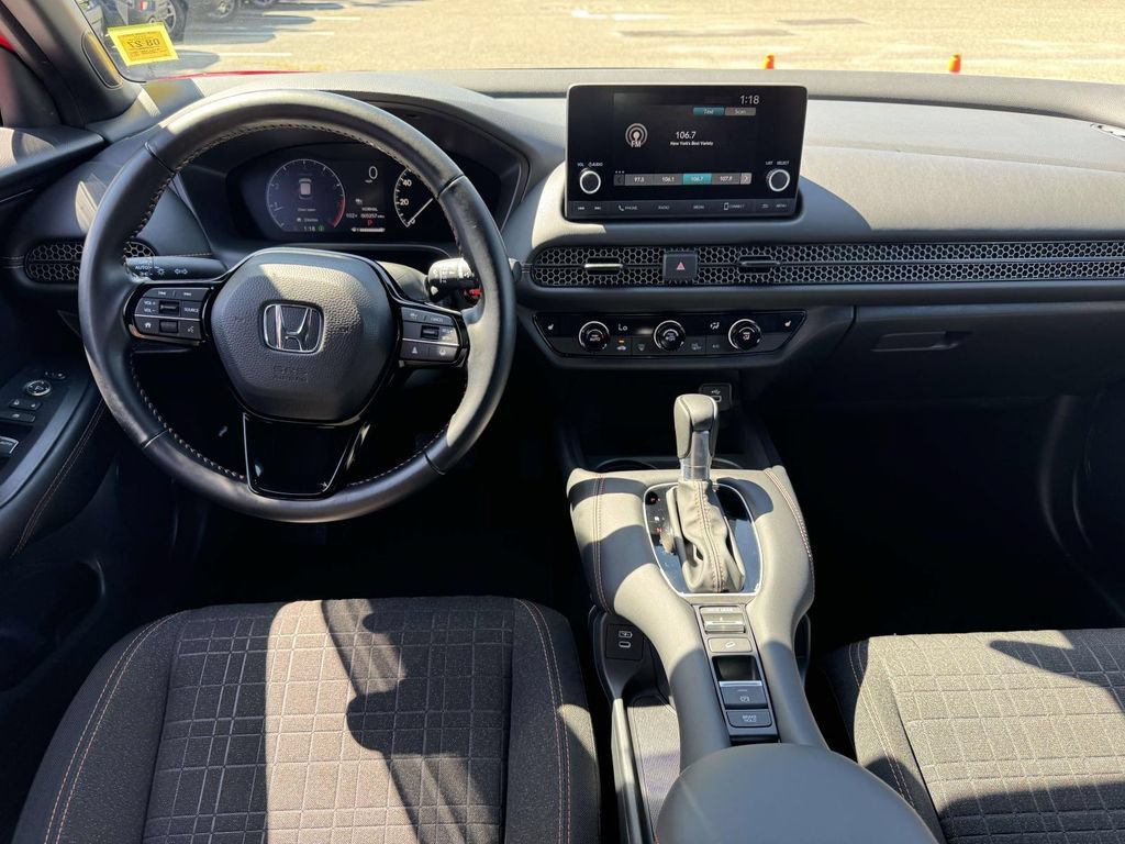 Certified 2025 Honda HR-V Sport image 10