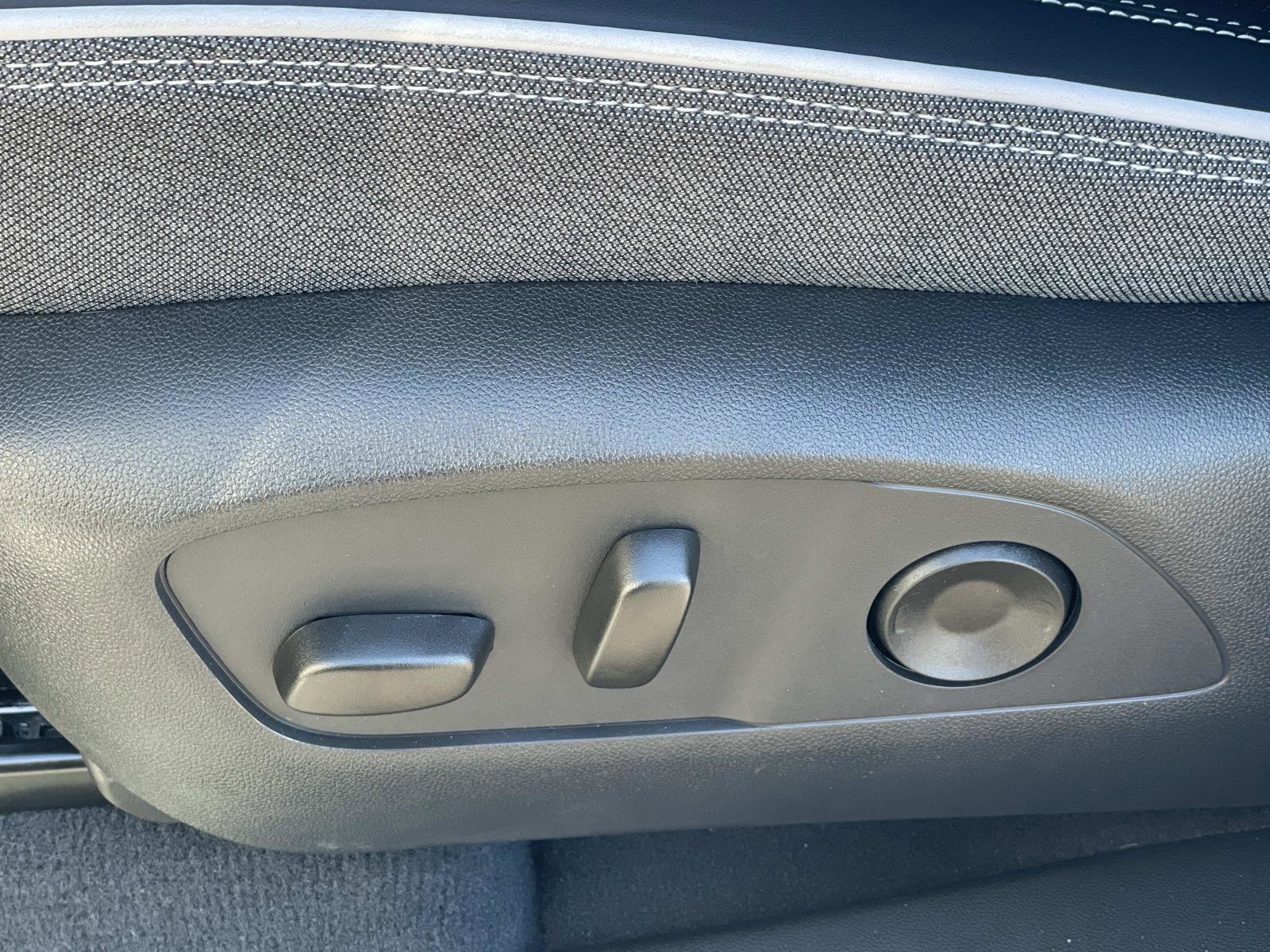 New 2026 GMC Sierra EV Elevation image 20