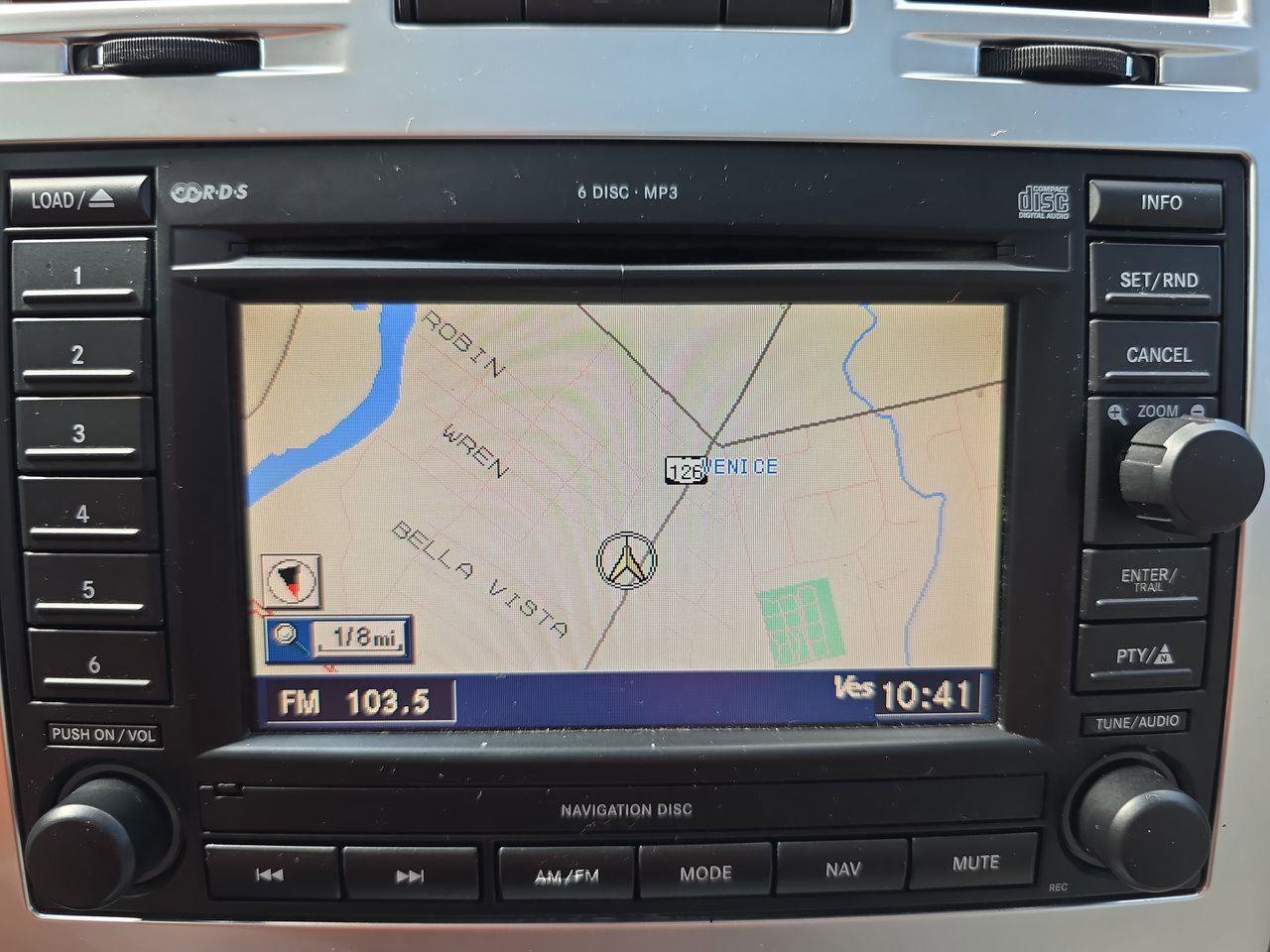 Used 2006 Chrysler 300 C w/ Navigation & Sound Group II image 24