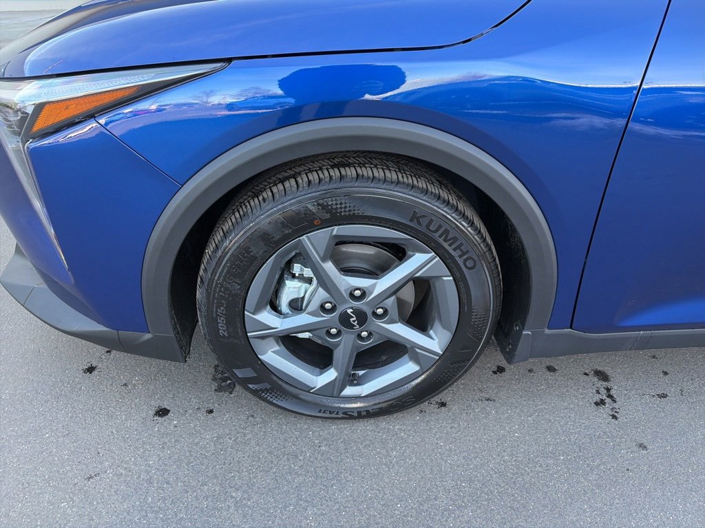 New 2025 Kia K4 LXS image 12