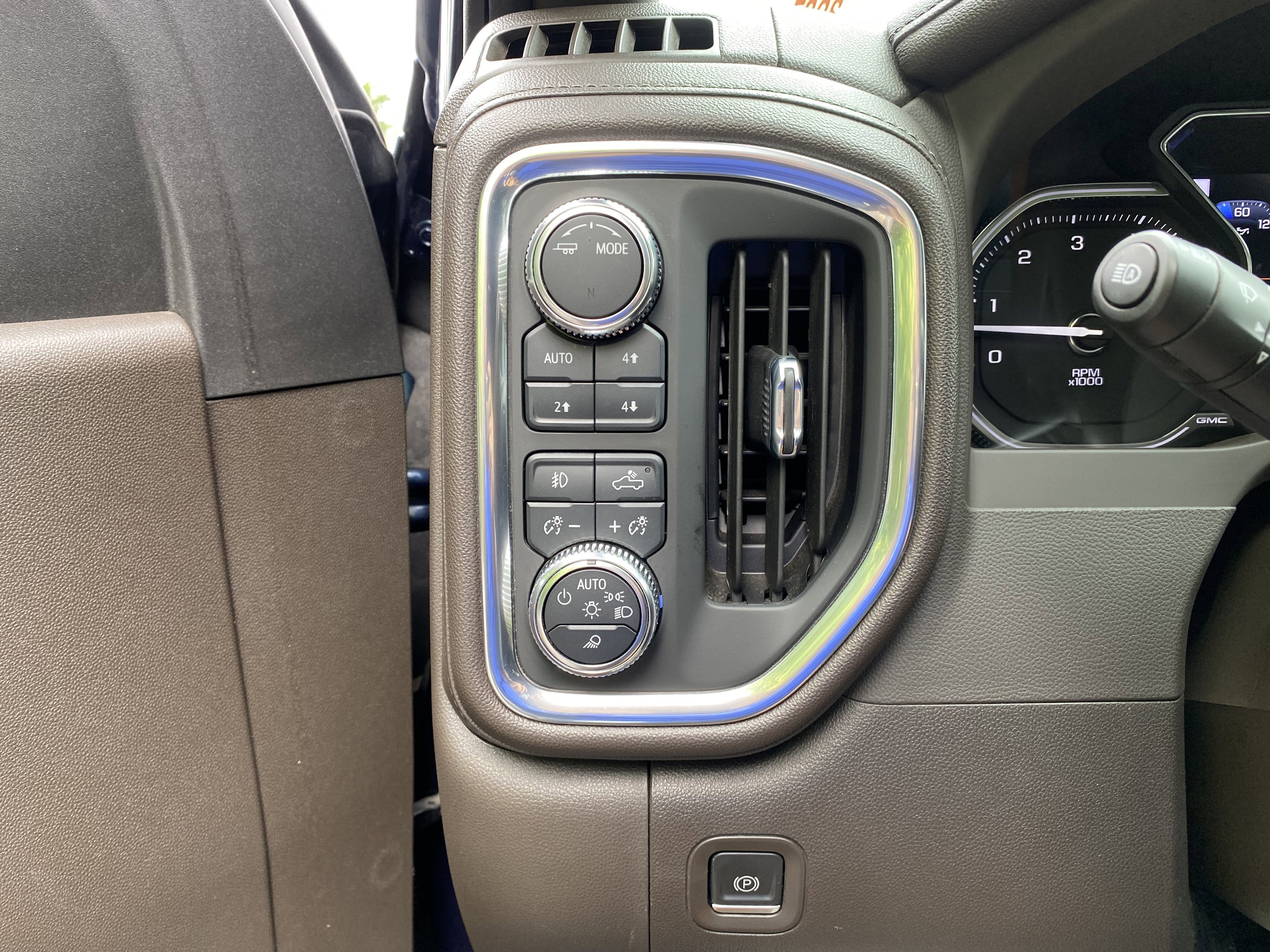 Used 2022 GMC Sierra 2500 Denali AWD/4WD image 19