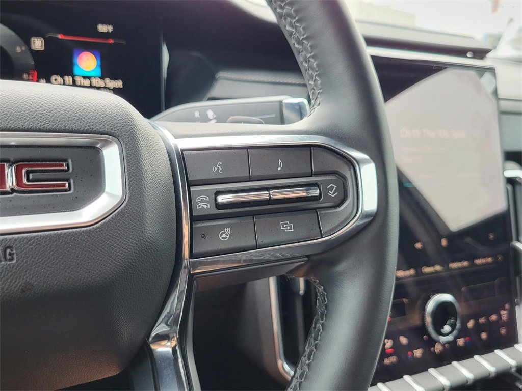 Used 2024 GMC Acadia Elevation w/ Black Edition image 23