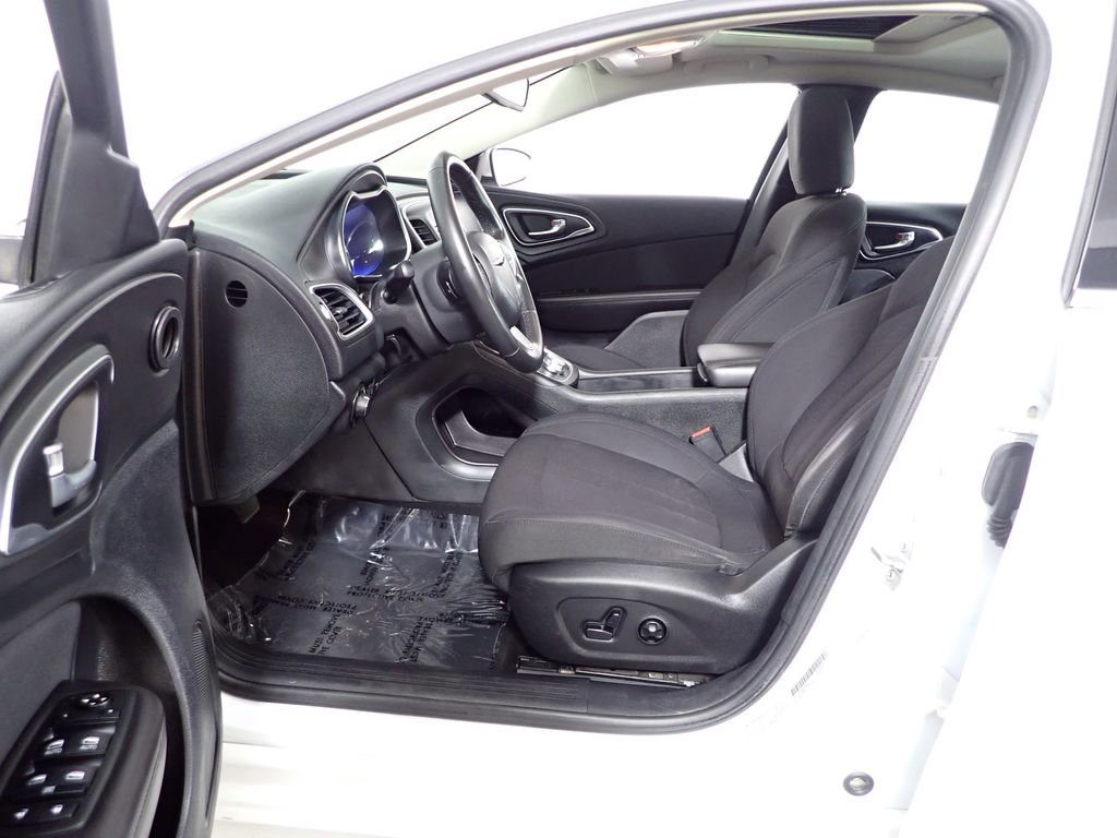 Used 2015 Chrysler 200 Limited w/ Convenience Group FWD image 25