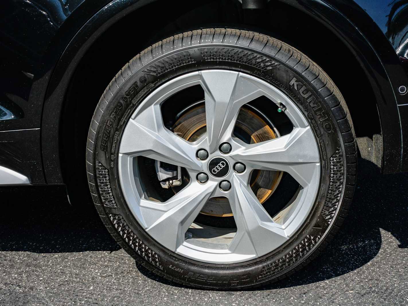 Used 2022 Audi Q5 2.0T Prestige w/ Prestige Package image 10