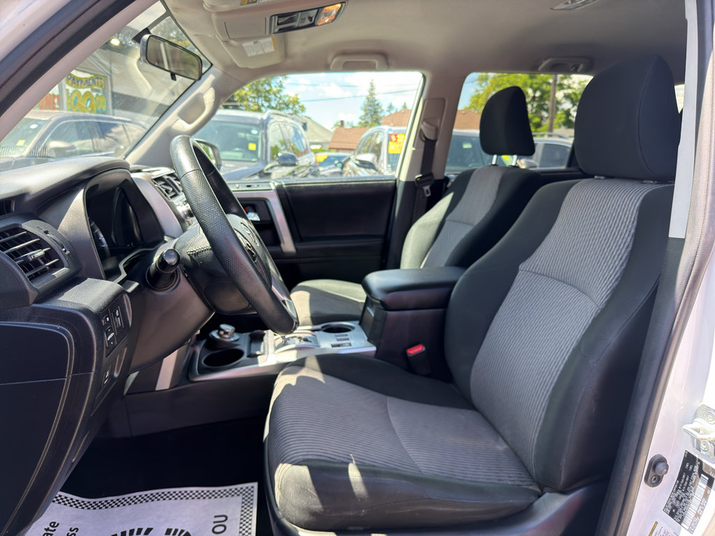 Used 2019 Toyota 4Runner SR5 AWD/4WD image 14