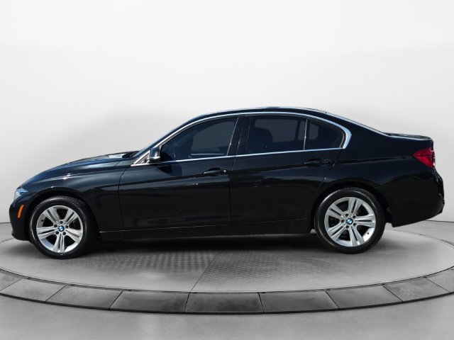 Used 2018 BMW 330i xDrive Sedan AWD/4WD image 2