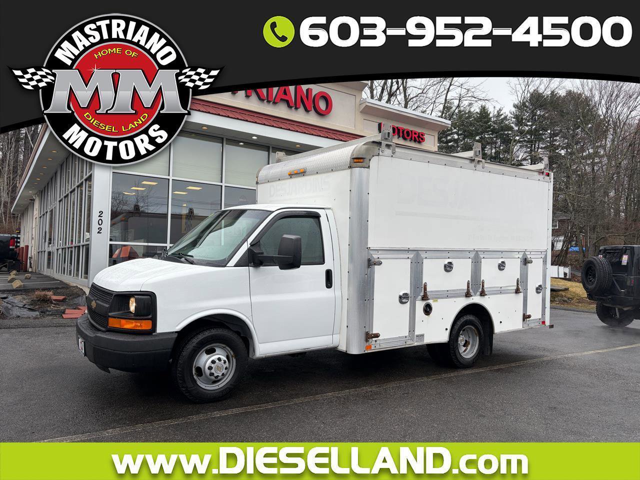 Used 2016 Chevrolet Express 3500 image 1