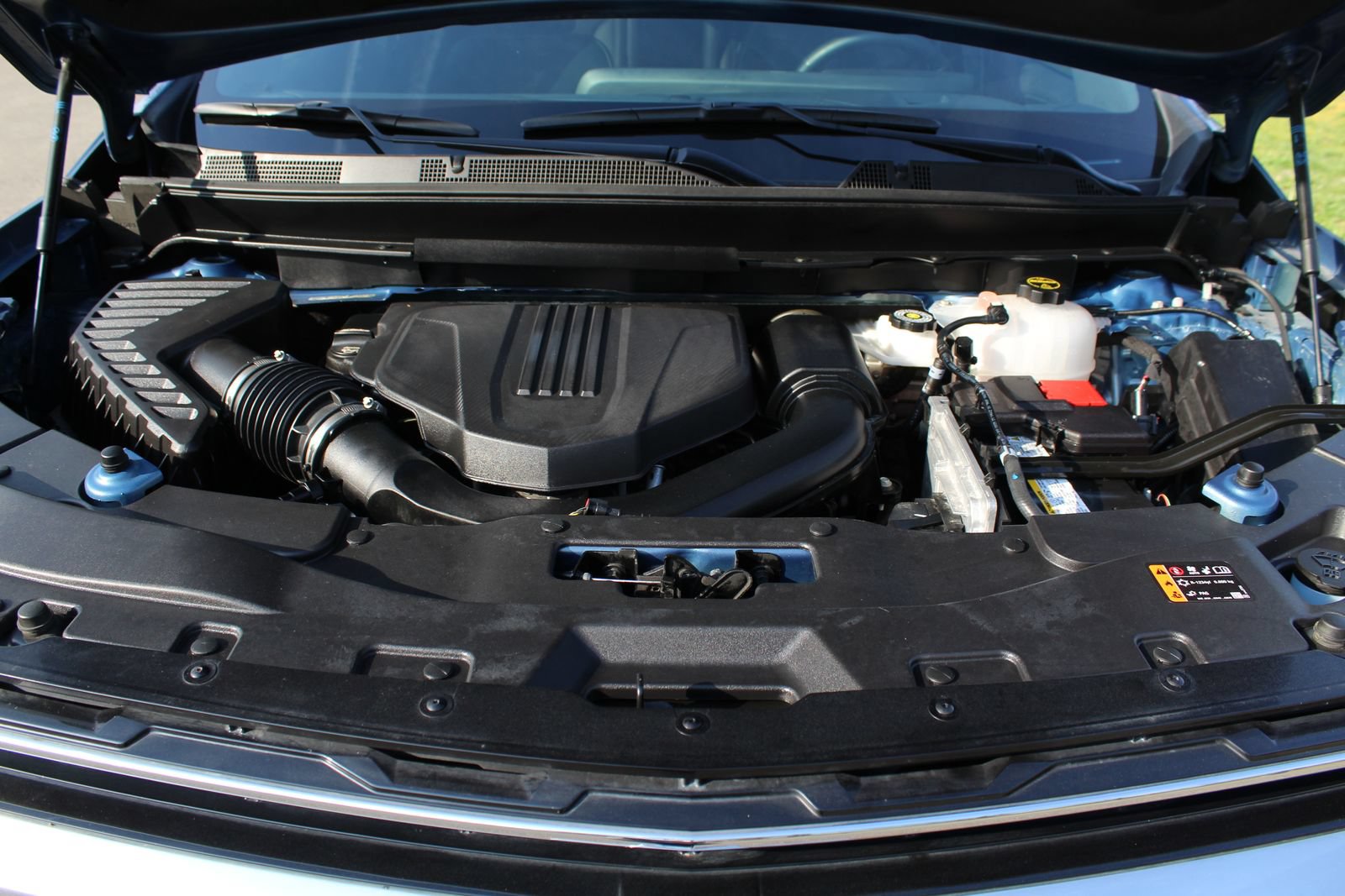 Used 2025 Chevrolet Traverse High Country w/ LPO, Floor Liner Package AWD/4WD image 28