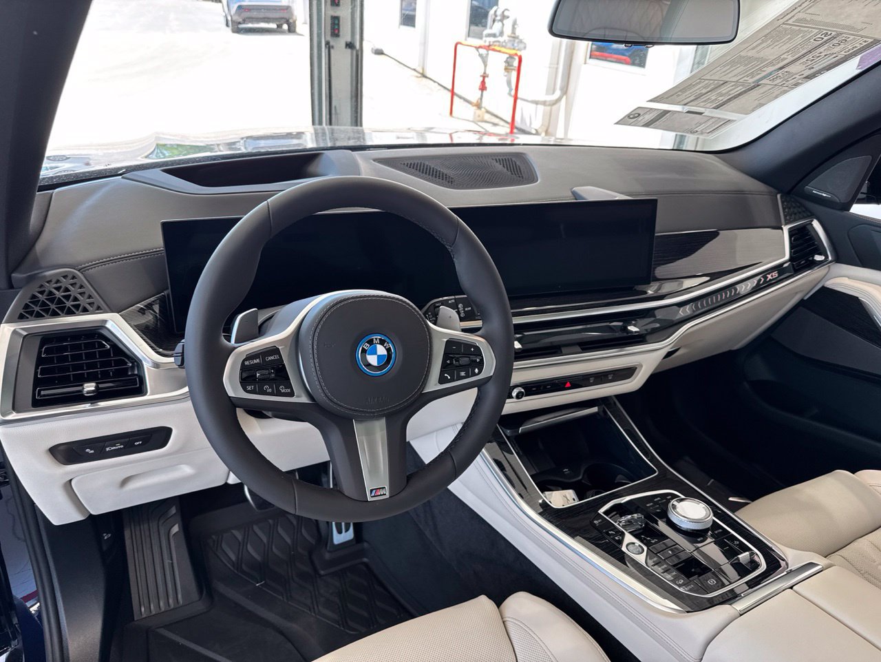 New 2026 BMW X5 xDrive50e w/ Executive Package AWD/4WD image 17