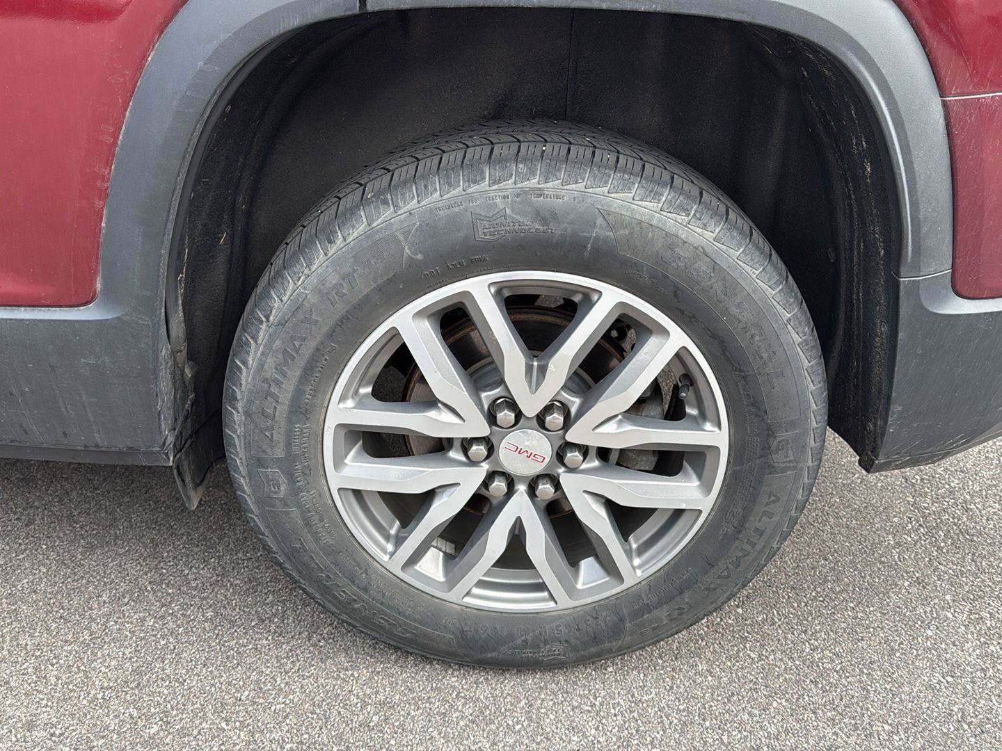 Used 2018 GMC Acadia SLE w/ Driver Alert Package I FWD image 17