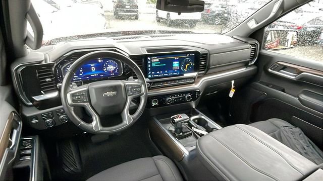Used 2023 Chevrolet Silverado 1500 RST AWD/4WD image 15