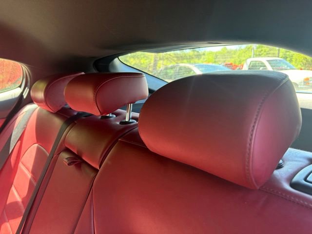 Used 2018 Kia Stinger GT2 AWD/4WD image 16