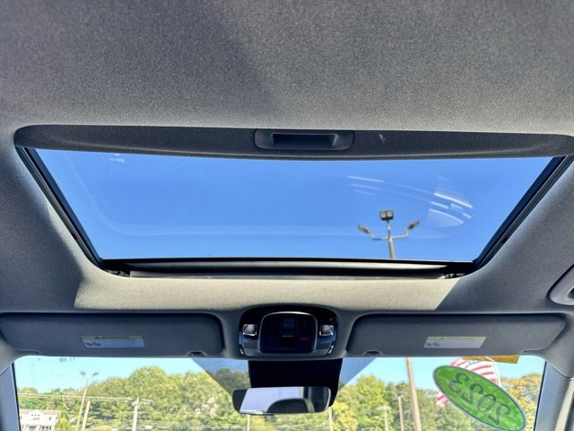 Used 2023 Hyundai Palisade Limited w/ Cargo Package image 24