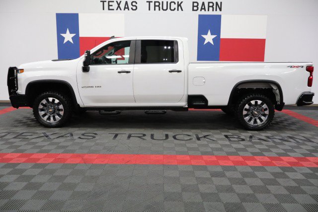 Used 2022 Chevrolet Silverado 2500 Custom w/ Custom Value Package AWD/4WD image 1