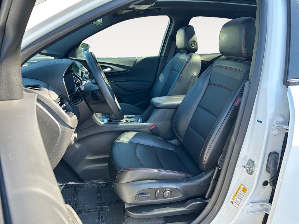 Used 2024 Chevrolet Equinox RS w/ RS Leather Package AWD/4WD image 6