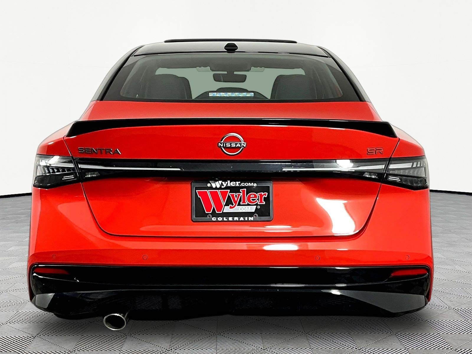 New 2026 Nissan Sentra SR w/ SR Premium Package FWD image 5