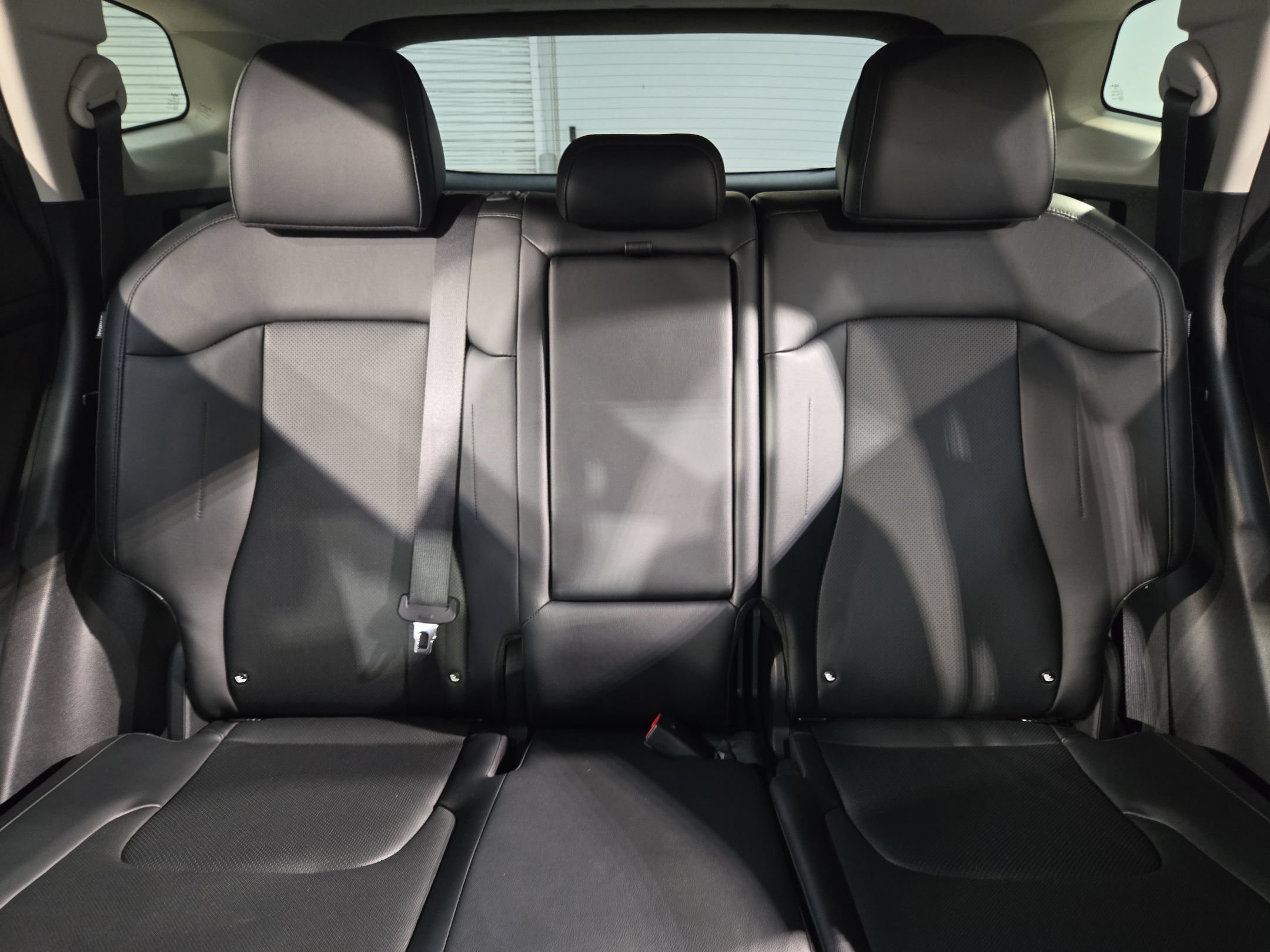 Used 2025 Kia Sportage EX FWD image 13