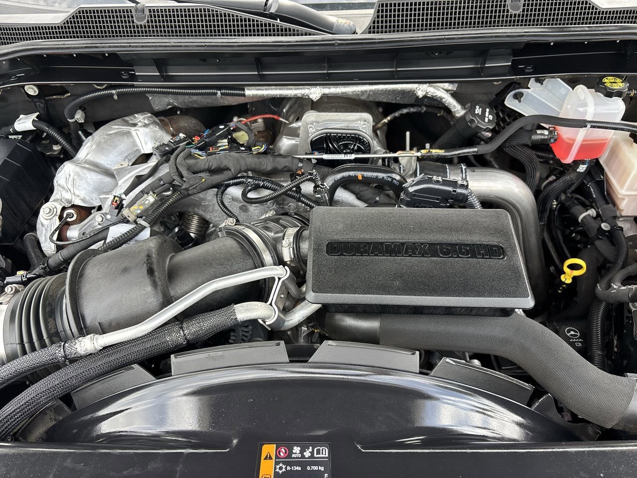 Used 2024 Chevrolet Silverado 2500 LT w/ Convenience Package image 9