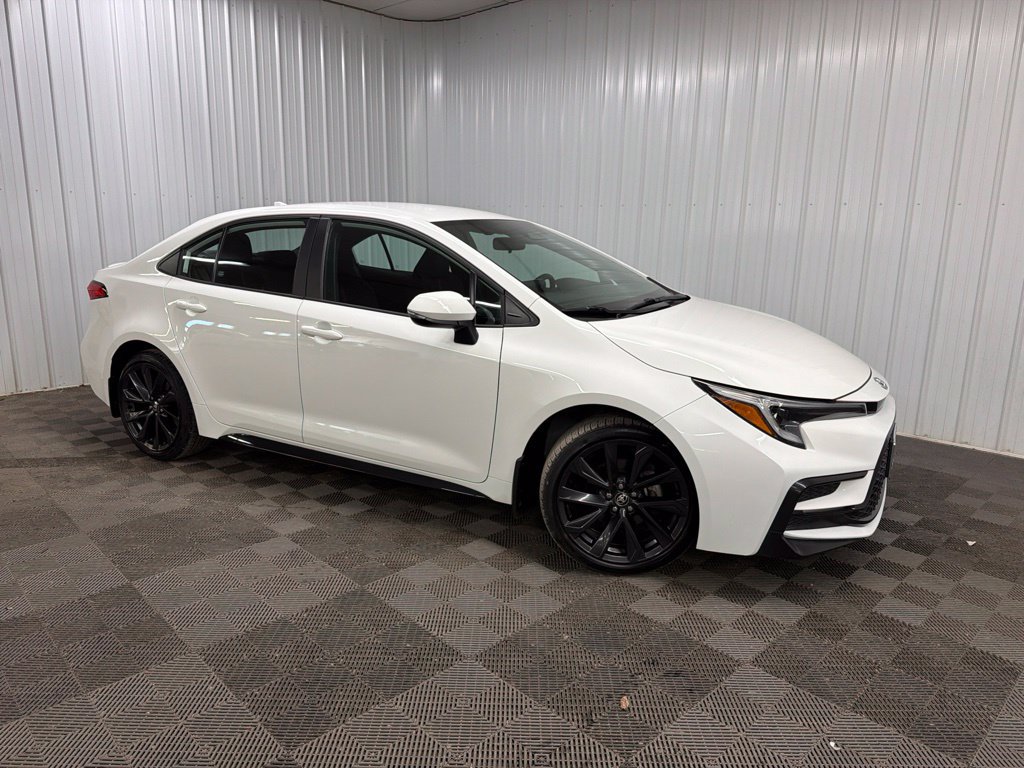 Used 2024 Toyota Corolla SE FWD image 6