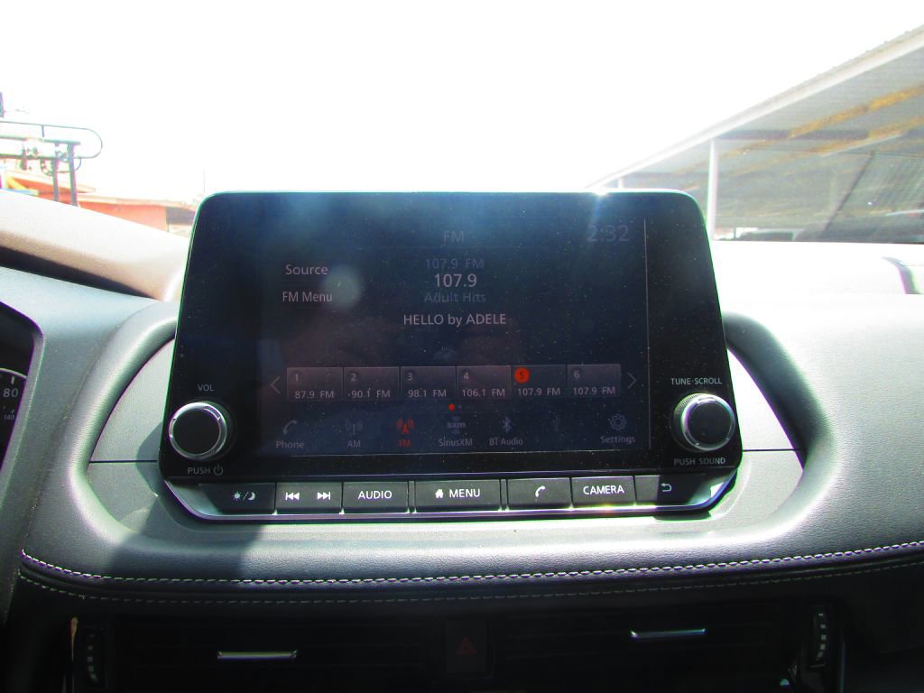Used 2021 Nissan Rogue SV image 14