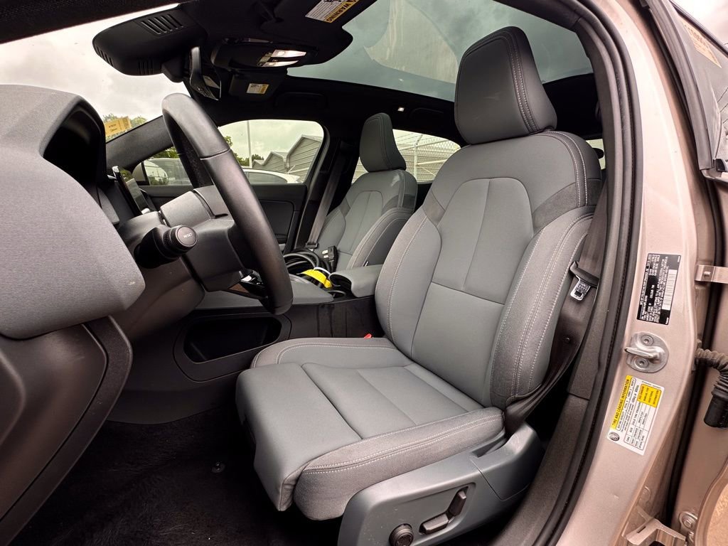 Used 2023 Polestar Polestar 2 w/ Pilot Pack image 6