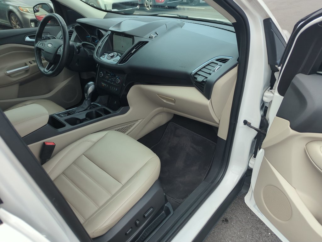 Used 2019 Ford Escape Titanium AWD/4WD image 35