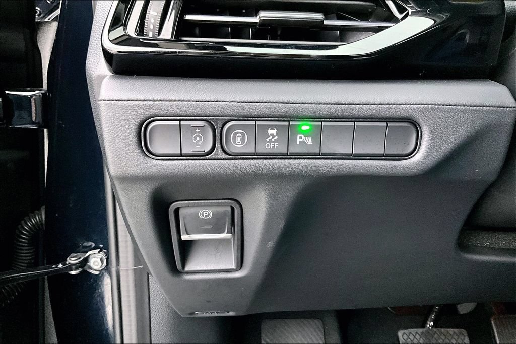 Certified 2026 Acura MDX w/ Technology Package FWD image 32