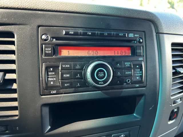 Used 2017 Nissan NV 2500 SV w/ Back Door Glass Package RWD image 12