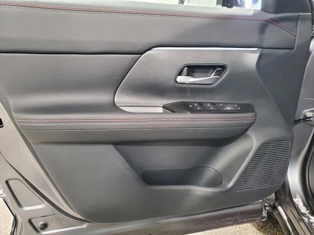 New 2026 Nissan Kicks SR w/ Cold Weather Package image 19