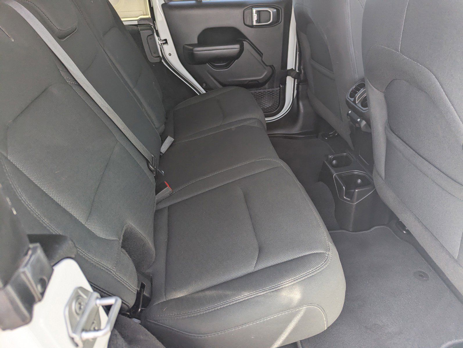 Used 2019 Jeep Wrangler Unlimited Sport S image 14