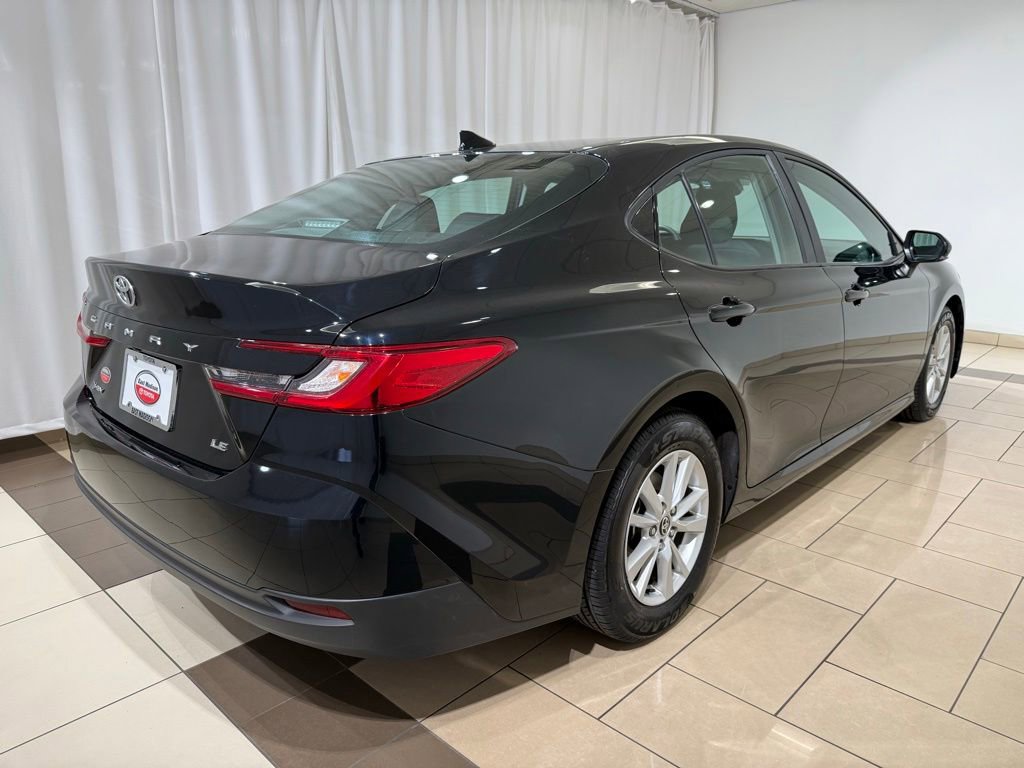 Certified 2025 Toyota Camry LE FWD image 5