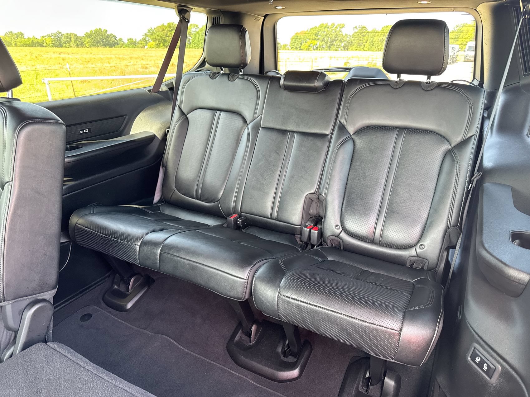 Used 2024 Jeep Wagoneer L Series II w/ Flexible Seating Group AWD/4WD image 24