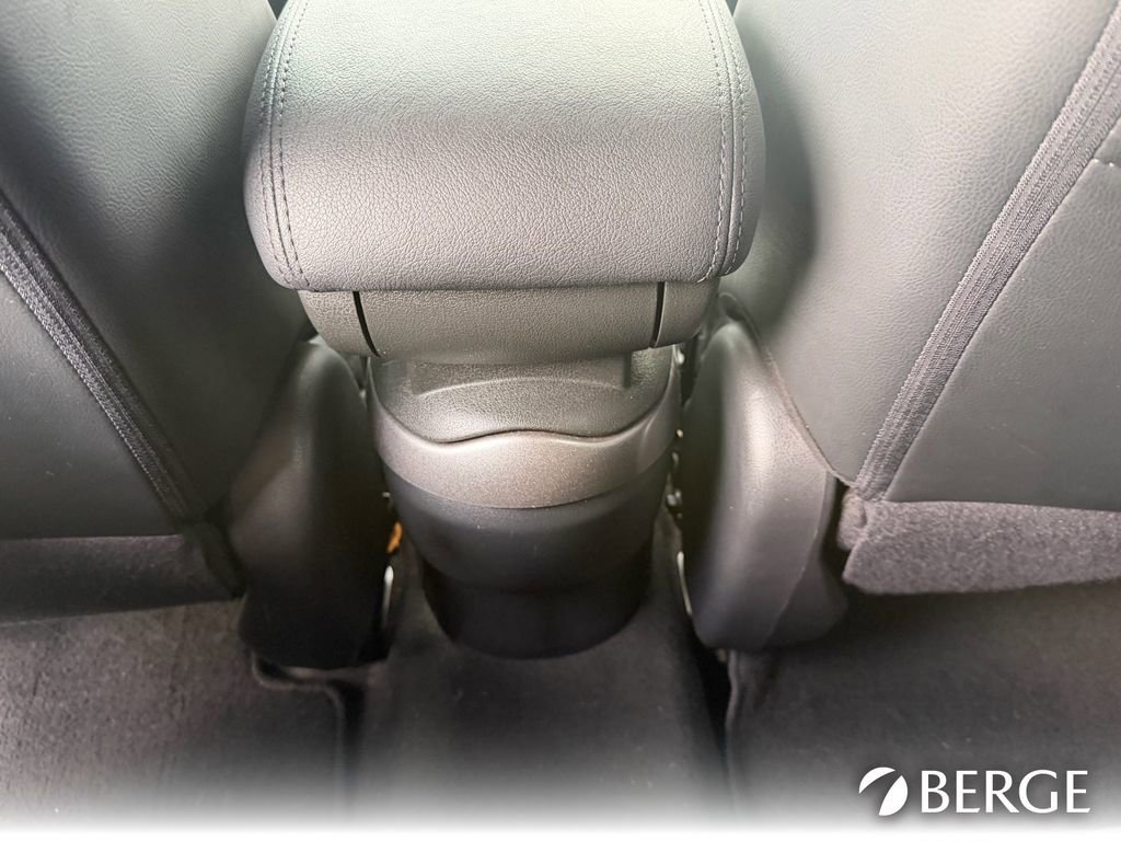 Used 2017 Nissan Juke SL image 19
